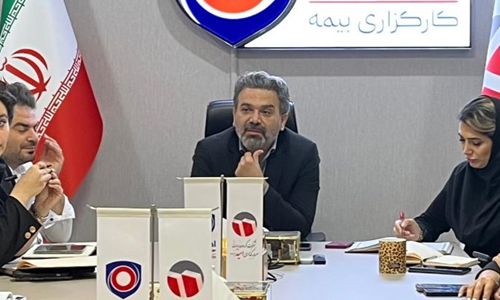 جلسه_کارکنان_مدیرعامل_کارگزاری_بیمه_امید_حامی_صنعت